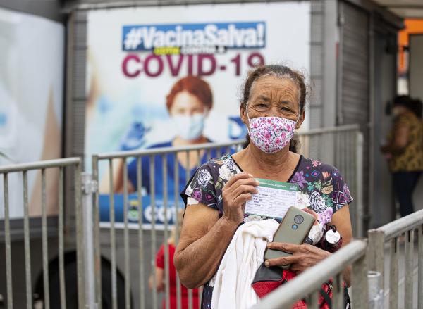 Hoje (18), Saúde de Cotia aplicará a 2ª dose da coronavac em idosos 64+