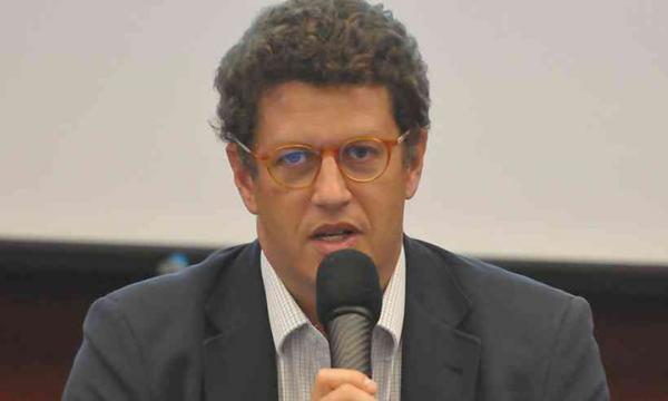 PF cumpre mandados de busca e apreensão em endereços de Ricardo Salles e no Ministério do Meio Ambiente