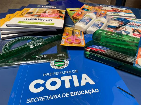 Prefeitura inicia a entrega do material escolar para os alunos da rede municipal