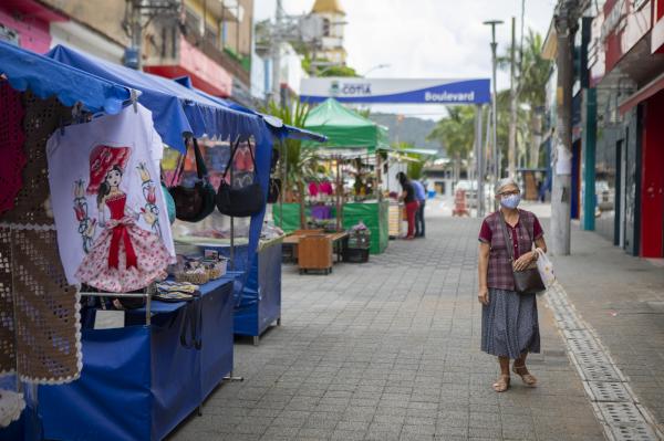 Feira de Artes e Artesanato está de volta com centenas de produtos