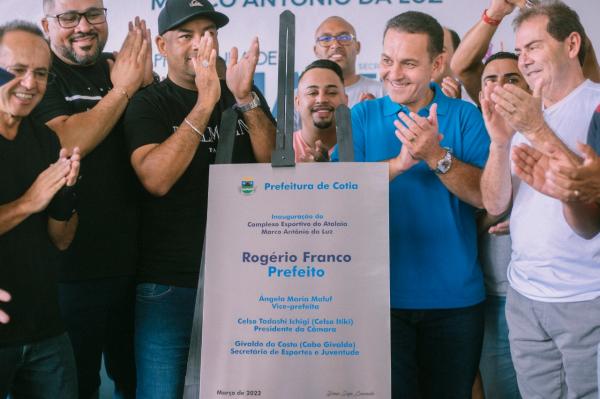 Programação especial e partidas de futebol marcaram entrega do Complexo Esportivo do Atalaia