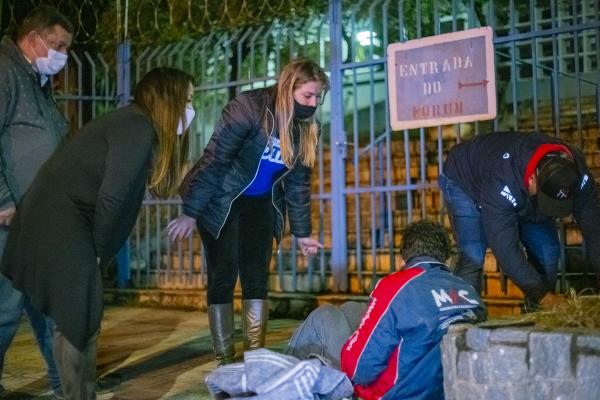 Prefeitura monta plano de ação emergencial com intensificação de ações junto a pessoas em situação de rua durante as noites frias