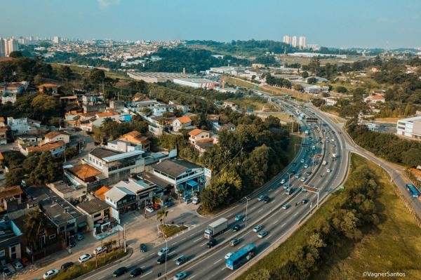 Administração municipal de Cotia assina convênio para obras na Rodovia Raposo Tavares