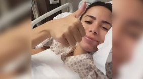 Anitta se recupera de cirurgia e diz que pós-operatório ‘é insuportável’