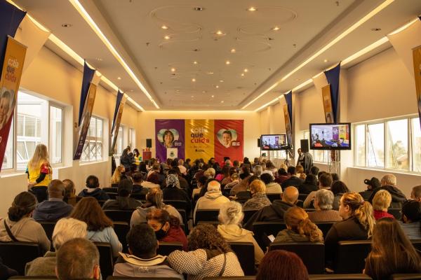 ‘Cotia que Cuida’ chega à marca de 703 óculos e 784 aparelhos auditivos entregues à população