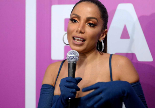 Anitta será Sabrina em ‘Amor de Mãe’