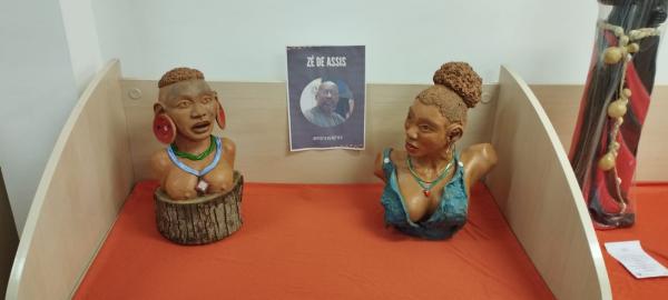 Biblioteca Batista Cepelos recebe exposição ‘Negro é Bonito’ até 23/12