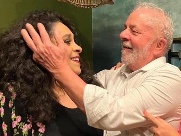 Palcos dos shows da posse de Lula foram nomeados em homenagem a Elza Soares e Gal Costa