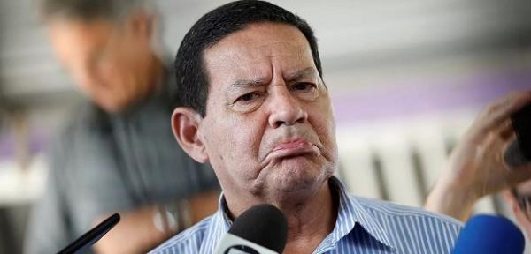 Ex-vice-presidente manda recado a filhos de Bolsonaro