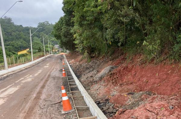 Asfalto Novo: Estrada Danúbio vai receber 6,4 mil m² de pavimentação 