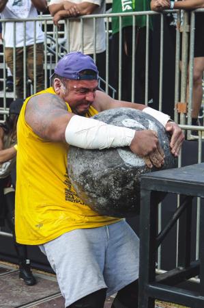 Quatro gigantes, entre os mais fortes do mundo, disputam o título da décima edição do Força Bruta