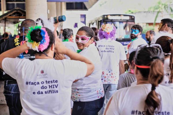 Com ‘Grito de Carnaval’ Cotia realiza ação de conscientização sobre ISTs