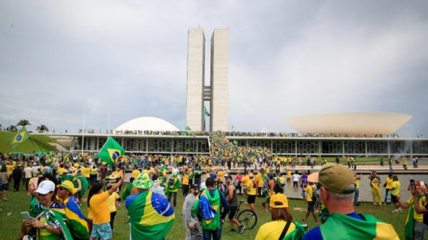 Atos golpistas: Exército gastou quase R$ 400 mil no QG de Brasília