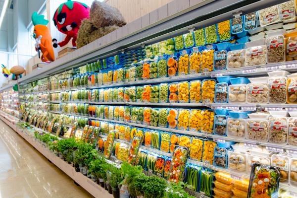 Granja Viana ganha loja do Oba Hortifruti com conceito exclusivo