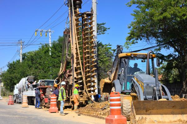 Motoristas devem ficar atentos às alterações provisórias no trecho de obras da Estrada de Caucaia