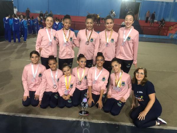 Ginastas de Cotia faturam seis medalhas no Torneio de Americana