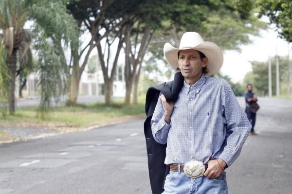 Locutor de rodeios Asa Branca morre após luta contra o câncer