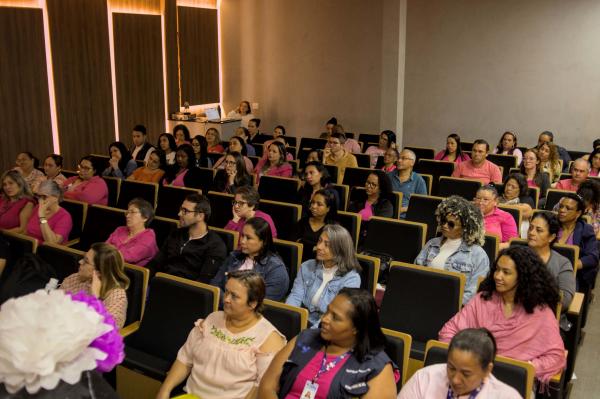 “Quem cuida de quem cuida?”. Colaboradores da saúde participam de evento especial para eles