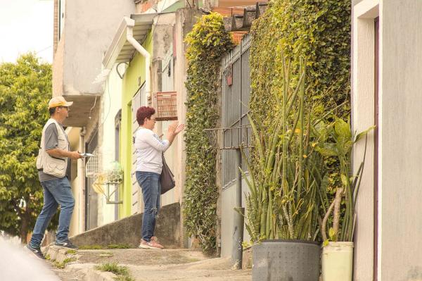 O ano de 2024 já superou 2023 em casos de dengue. Secretaria de Saúde alerta a população sobre cuidados