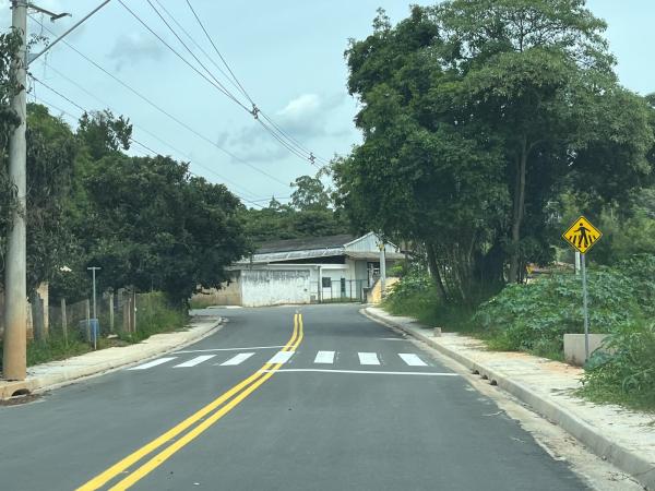 Prefeitura conclui pavimentação da Estrada dos Pires