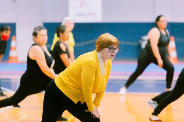 No sábado, 06/04, acontece a Aula Aberta de Pilates Solo no Ginásio de Esportes de Cotia
