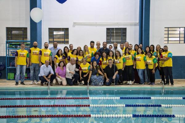 Prefeitura de Cotia lança o ‘Projeto Acqua Social’ com aula de natação