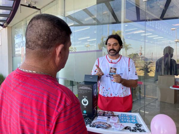 Ação de saúde marcou o Dia dos Namorados em Cotia