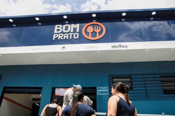 Bom Prato de Cotia fecha temporariamente para manutenção no piso