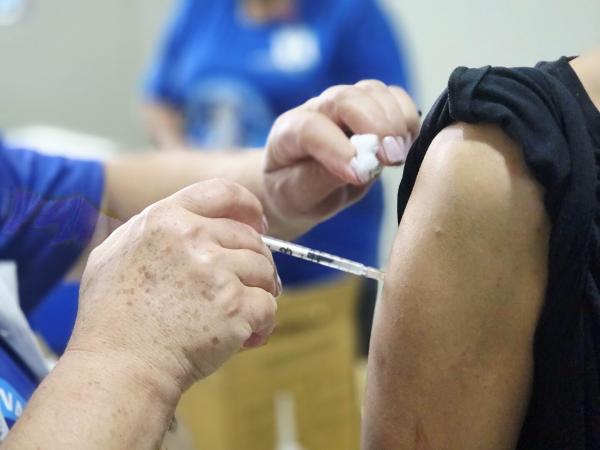 Vacina contra a gripe está liberada para toda a população de Cotia a partir de segunda (1º)
