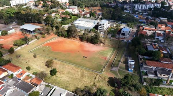 Prefeitura inicia reforma e revitalização do Campo do Jardim dos Ipês