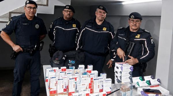 Guarda Civil impede roubo de mais de R$ 116 mil em medicamentos e prende dupla em flagrante em Cotia