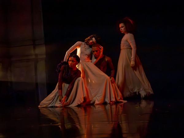 Grupo Jovem de Dança da EDA, de Cotia, destaca intercâmbio entre as pesquisas dos grupos na Jornada Paulista de Dança 