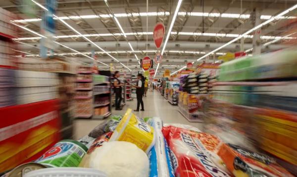 Bolsa Família é reajustado em 15%; medida vale a partir de outubro