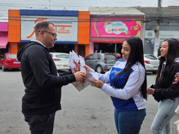 Blitz do Turismo percorre Cotia para apresentar atrativos da cidade aos moradores