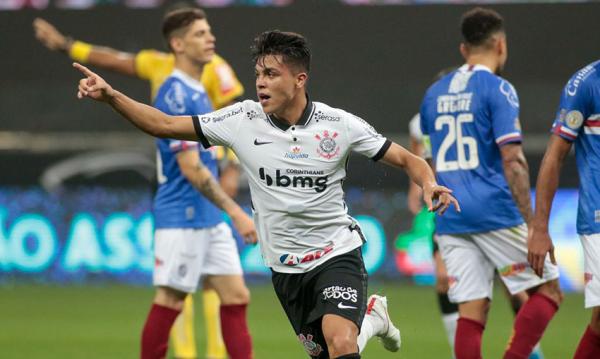 Corinthians derrota Bahia por 3 a 2 em partida emocionante