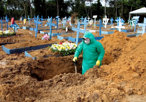 Consórcio informa que média de mortes sobe em 21 estados e DF