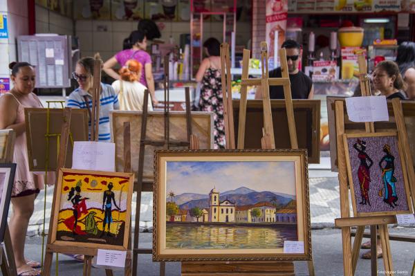 Sábado é dia de Feira de Artesanato no calçadão da Senador Feijó