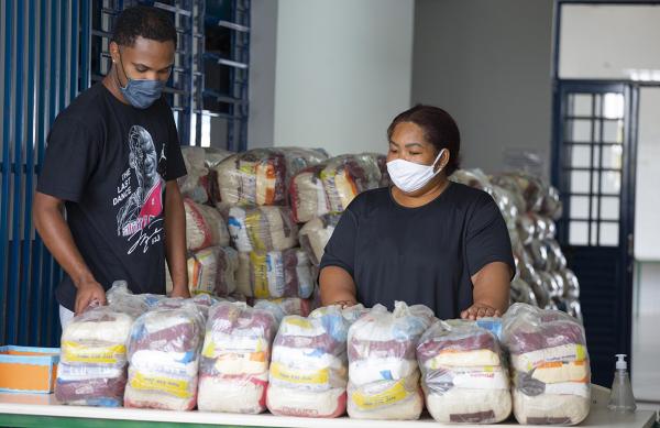 Nesta quinta-feira (18/02) tem entrega de kit merenda nas escolas municipais