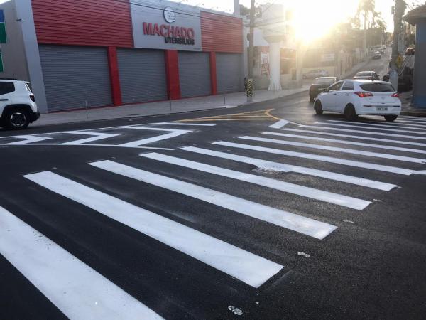 Sinalização viária da região central é toda refeita pela Prefeitura