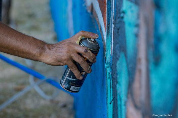 Artistas visuais de Cotia vão criar o maior mural de grafite da cidade
